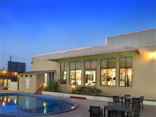 O2 Wellness Club Hotel Pune Luaran gambar